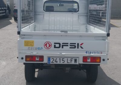 IMG 20250828 WA0011 400x284 - Maquinaria de ocasión de limpieza