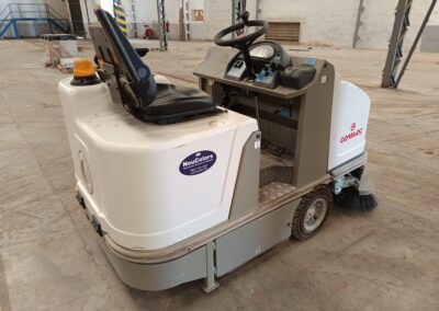 IMG 20251007 WA0009 400x284 - Maquinaria de ocasión de limpieza